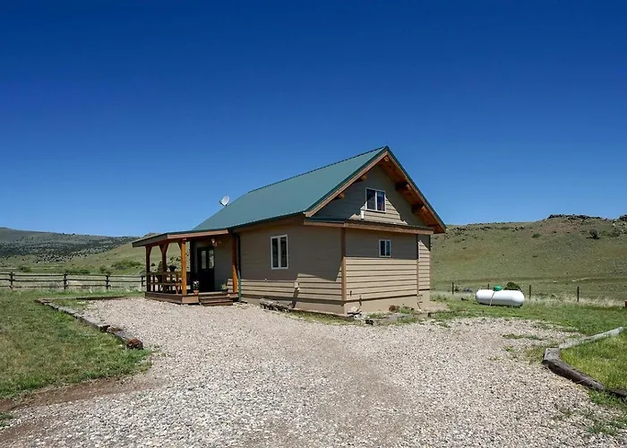 Adorable Montana Mountain Cabin With Scenic Views, Near Virginia City & Nevada City, Mt