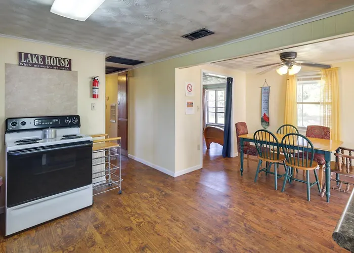 Hike From Your Door! Pet-Friendly Whitney Home
