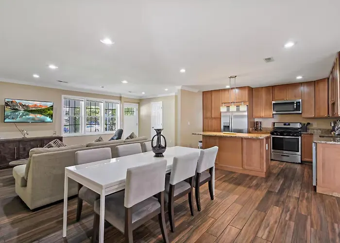 Entertaining 5 Bedrooms Luxury Dc Vibe