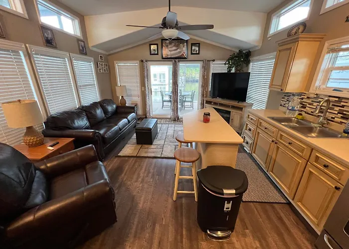 Sandy'S River House