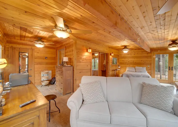Lake Eufaula Cabin W/ Dock At Nine Marina