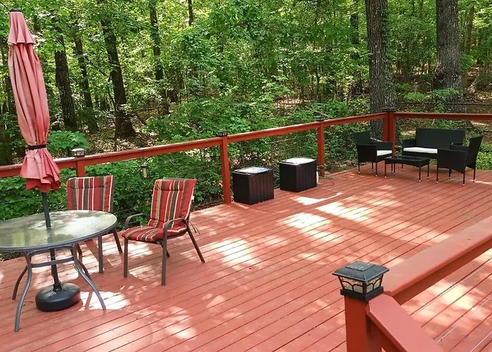 Forest Hideaway Close To West Point Lake