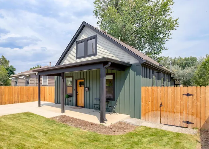 Walk To Med Ctrs & Dtwn Englewood: Modern Home