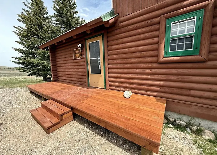 Charming Cabin With Spectacular Mountain Views Near Madison River In Ennis, Montana
