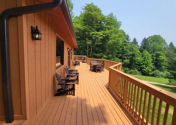 The Lodge At Hocking Hills - 2 Hot Tubs - 6 Acres - Lake Access