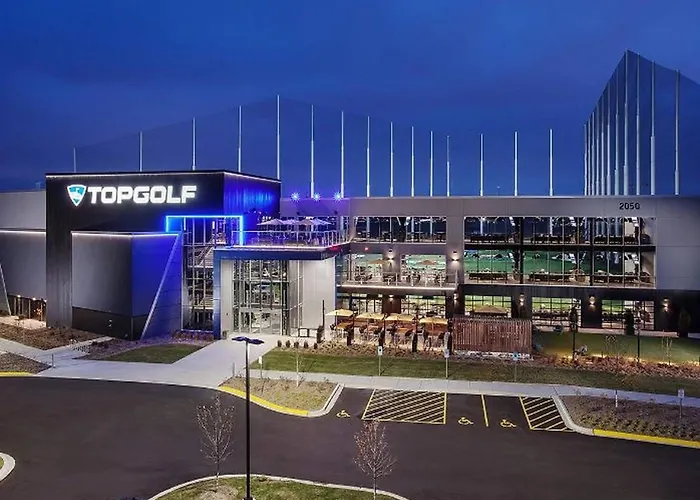 Chicago Gem! Centrally Located - Proximity To O' Hare Airport