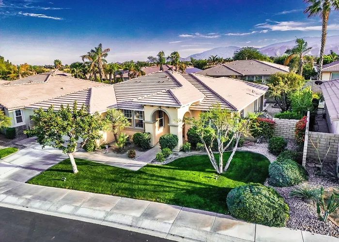 Rancho Mirage Gem - Private Pool Fireplace More