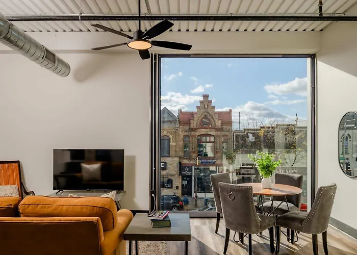 Modern City View 1Br Apartment With Office - Free Parking