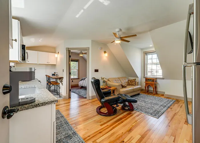 Charming Apt W/ Shared Outdoor Space In Lisbon!