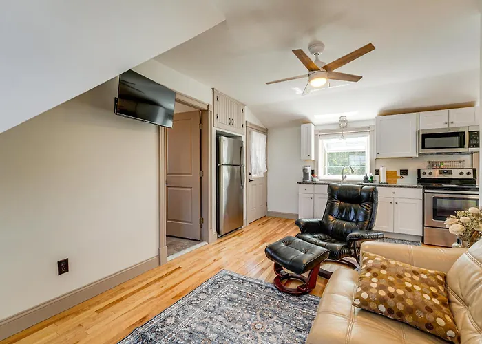 Charming Apt W/ Shared Outdoor Space In Lisbon!