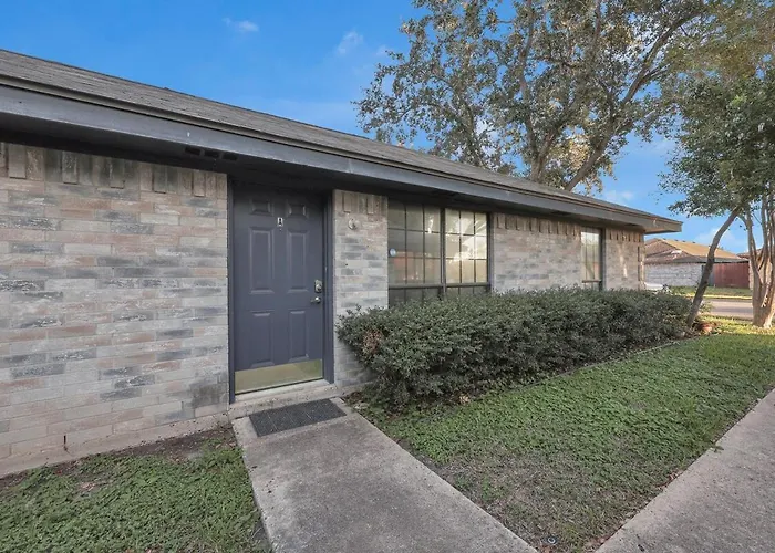 Cozy Avocet St Condo Prime Location