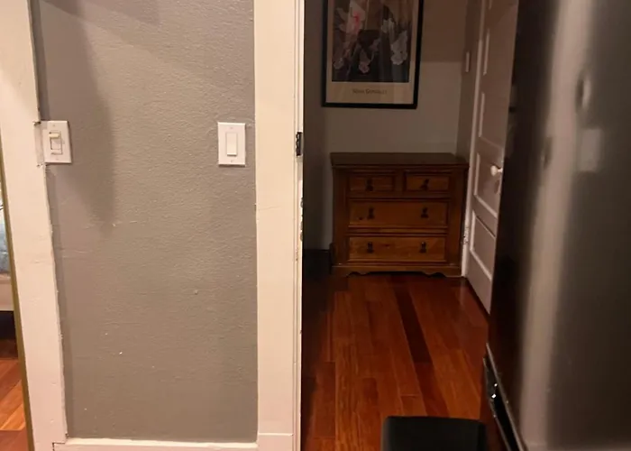 Room In Riverside