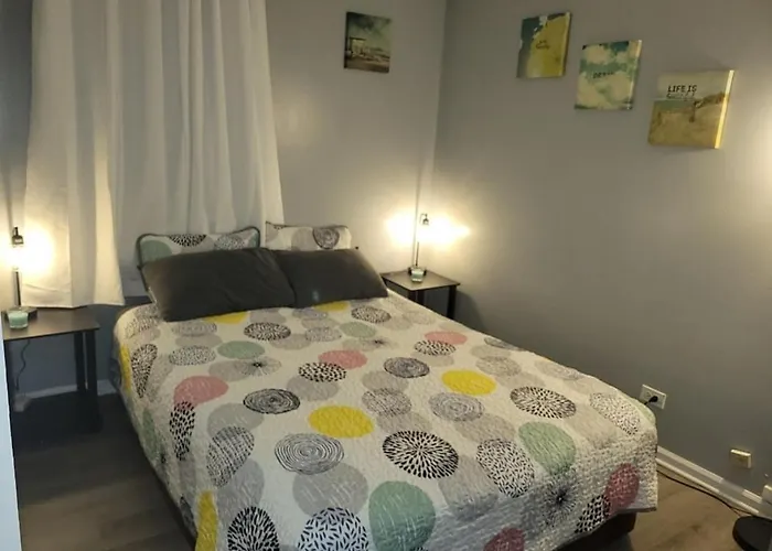Garden Apartment Near Northwestern