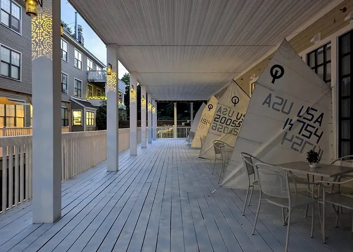 The Optimist Guesthouse | 1