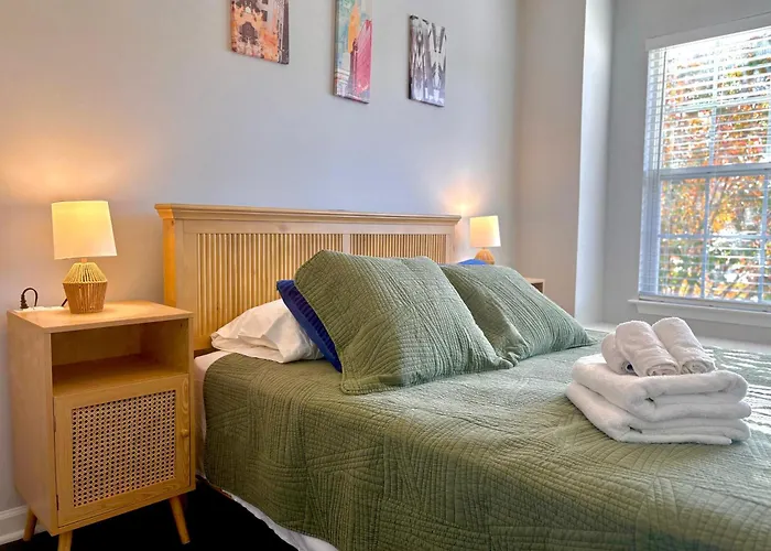 Urban Nova Stay - Perfectly Located Greensboro