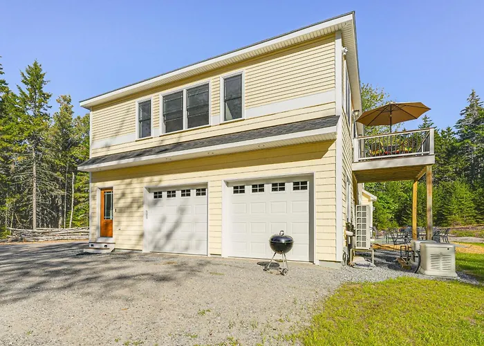 Ocean Point Hideaway: 2-Story Unit On 3 Acres!