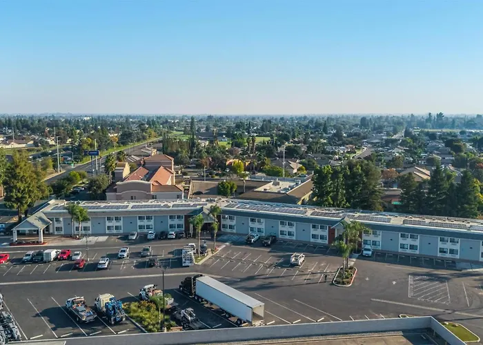 Best Western Town & Country Lodge