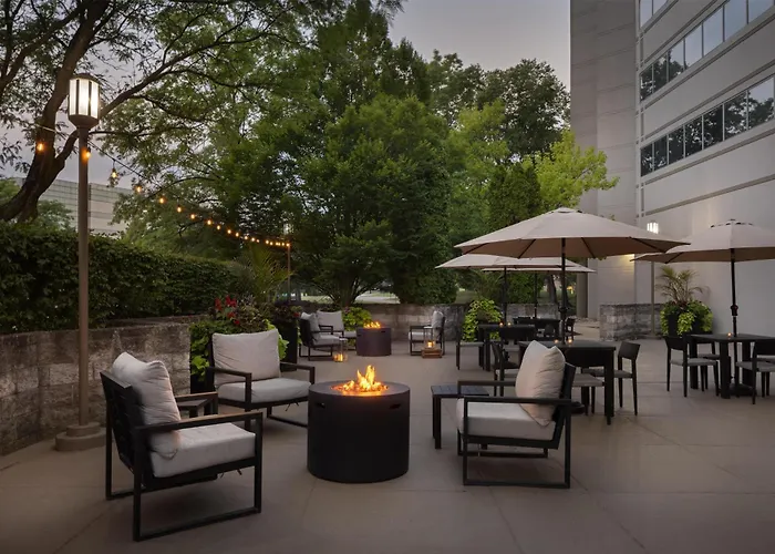 Embassy Suites By Hilton Detroit Troy Auburn Hills