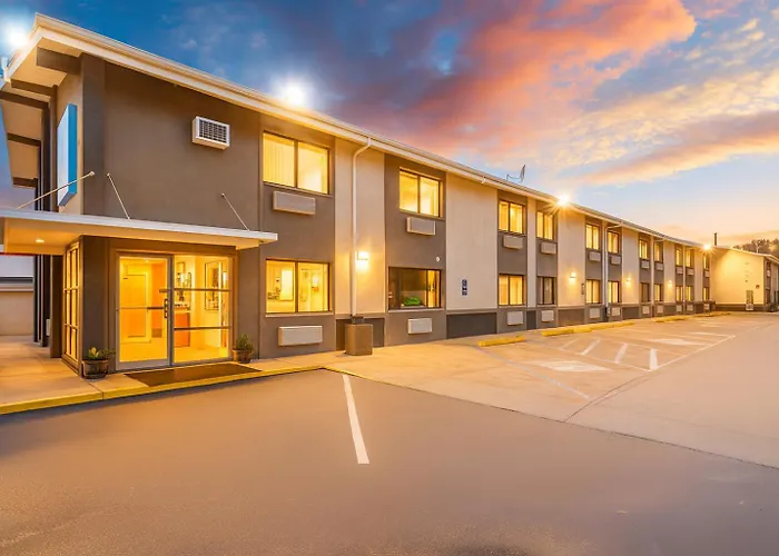 Motel 6 Ogden, Ut- Downtown