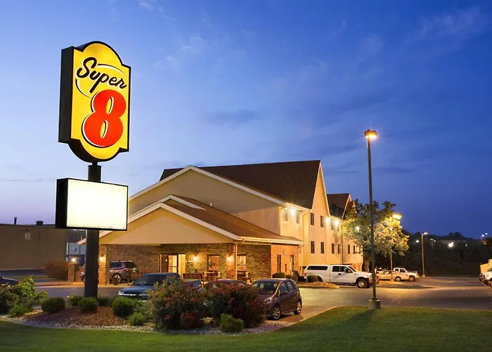 Amerivu Inn & Suites