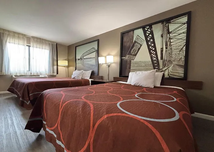 Amerivu Inn & Suites