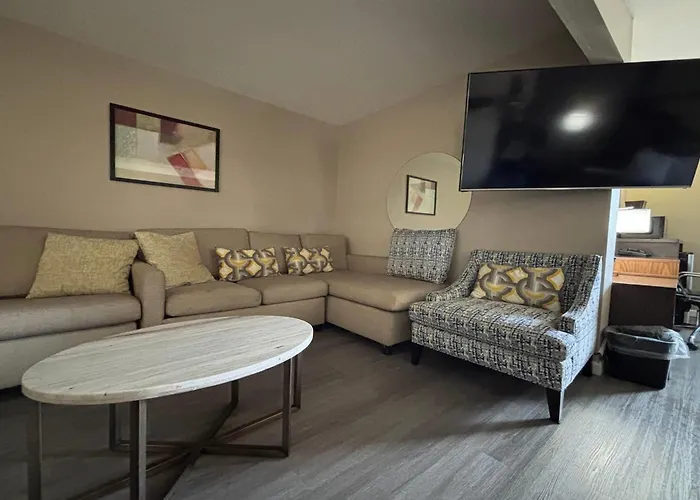 Amerivu Inn & Suites