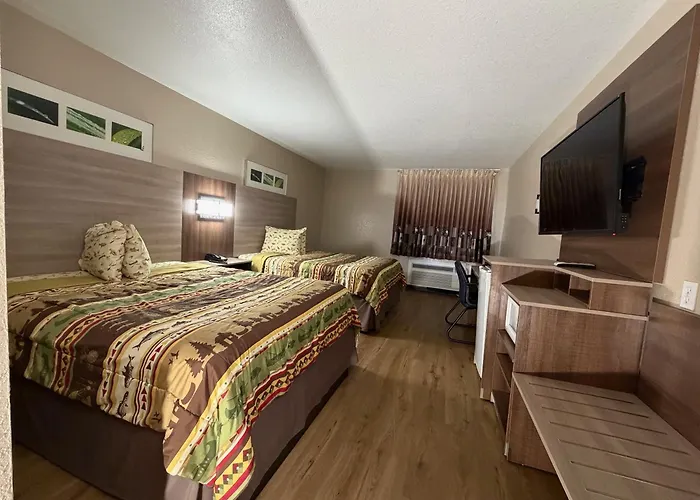 Booneslick Lodge - Neosho