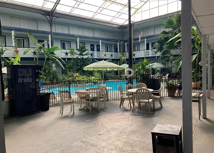 Budget Host Inn