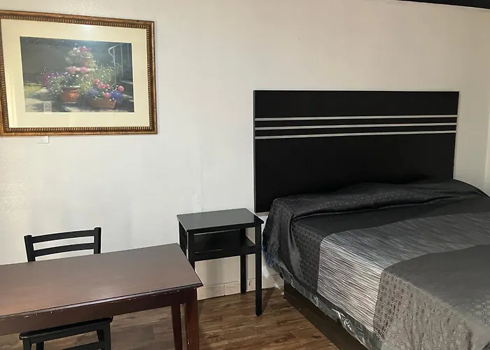 Budget Host Inn