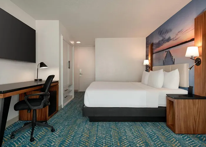 Fort Pontchartrain Detroit, A Wyndham Hotel