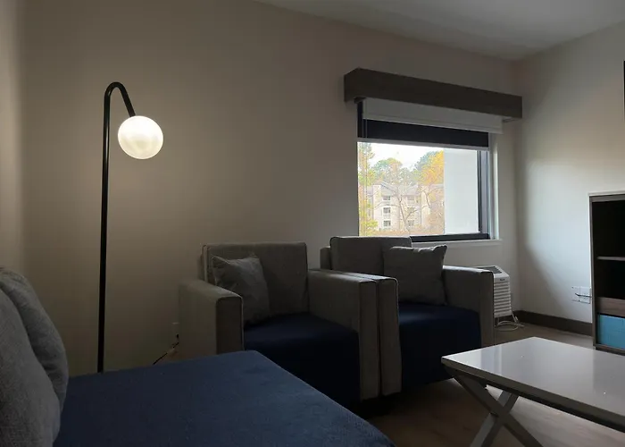 La Quinta By Wyndham Atlanta Roswell