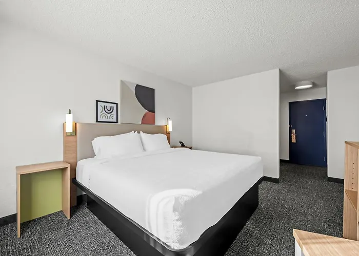 Spark By Hilton Cleveland Beachwood