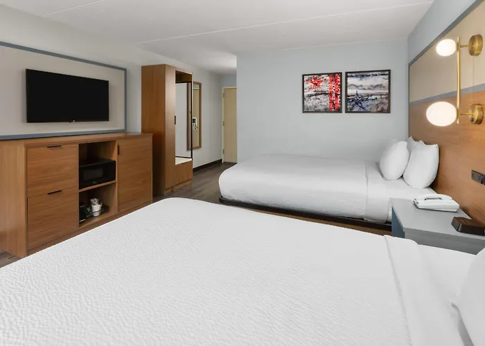 Americinn By Wyndham Douglas/Saugatuck