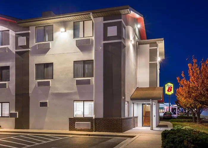 Super 8 By Wyndham College Park Wash Dc Area
