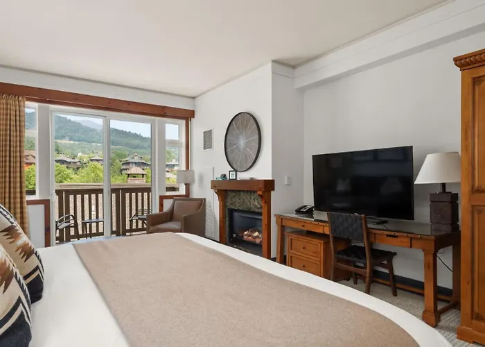 319 Lodge At Spruce Peak Ski In Ski In Ski Out King Studio By Stowe Mountain Rentals