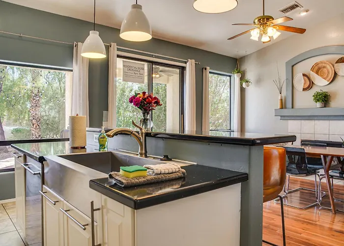 Pet-Friendly Snowbird Haven W/ Pool In Gold Canyon
