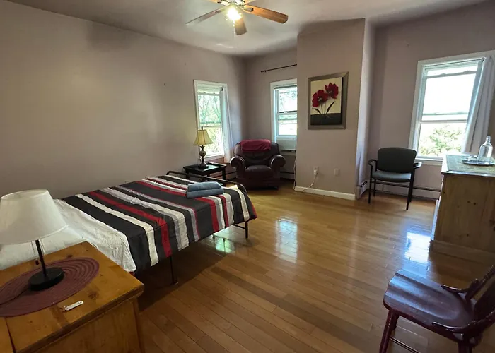 Beautiful Victorian House, Room