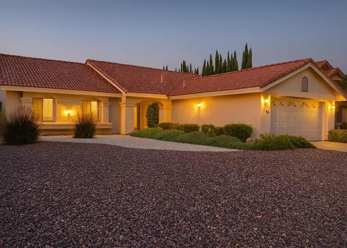 Stallion Crest Suite With Tv And Private Bathroom