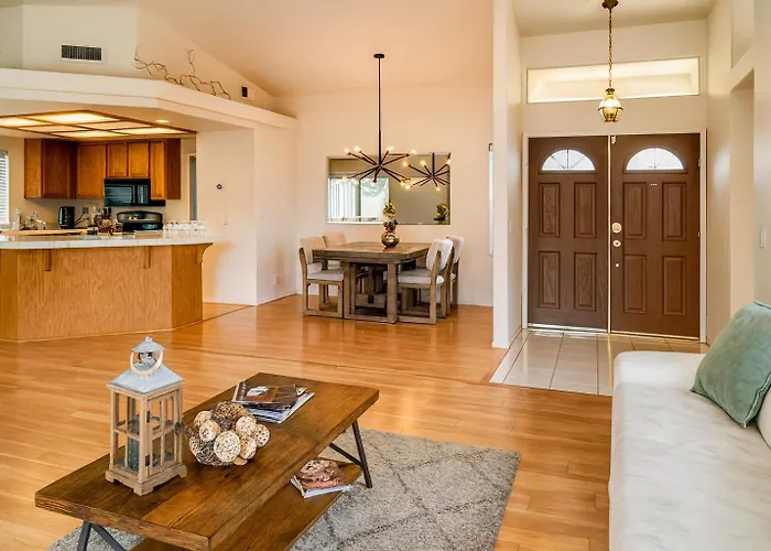 Stallion Crest Suite With Tv And Private Bathroom