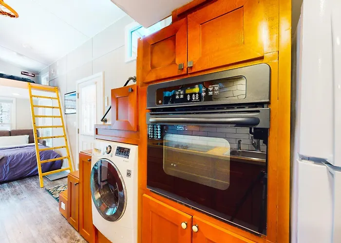 Tiny Homes On Pleasant