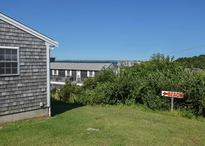 12215 - Beautiful Views Of Cape Cod Bay Access To Private Beach Easy Access To P-Town