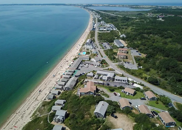 12217 - Beautiful Views Of Cape Cod Bay Access To Private Beach Easy Access To P-Town