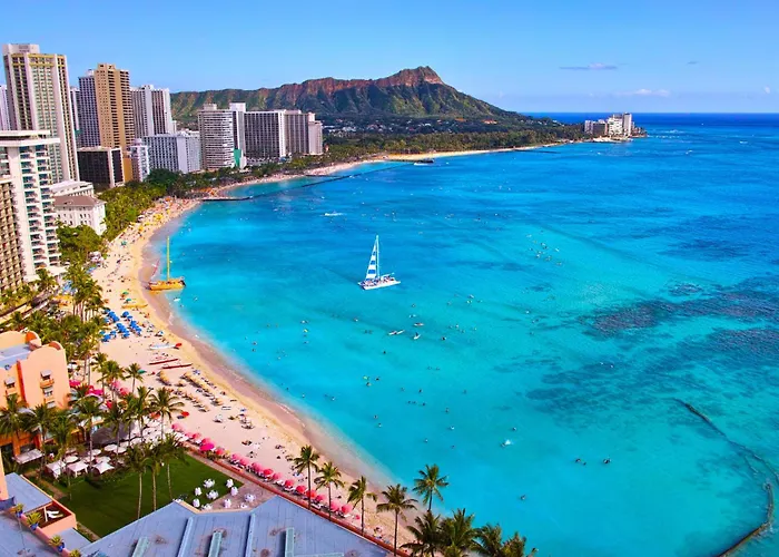 Waikiki Banyan 22Nd Fl - Ocean Views, Pool & Beach Access