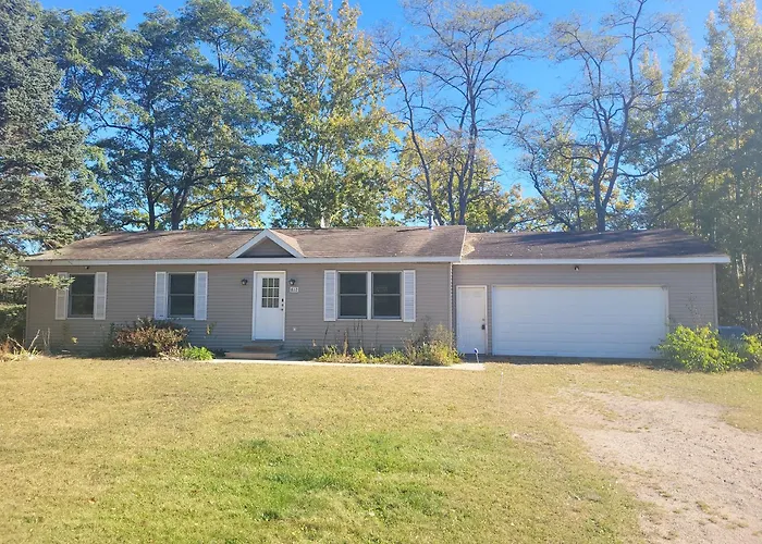White Birch - Riverfront And Newly-Remodeled!