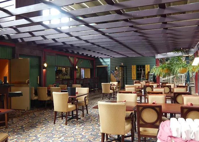 Ramada By Wyndham Uniontown