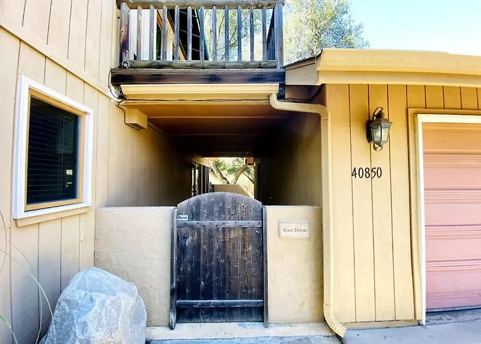 Sequoia Cabin By The River
