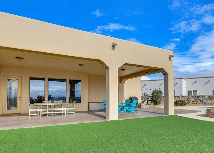 Las Cruces Home W/ Mountain Views & Private Pool!