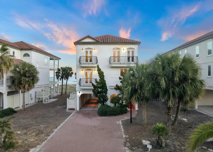 1St To The Beach-Sunset Beach-Beachfront-Pet Friendly-Hot Tub