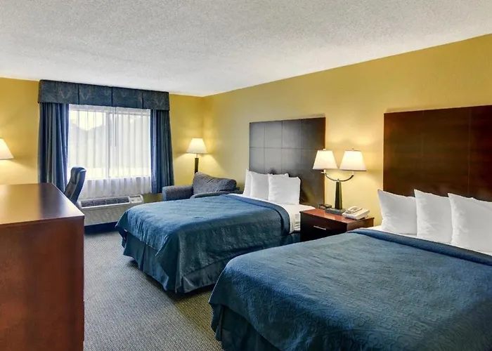 Quality Inn & Suites Grand Prairie South