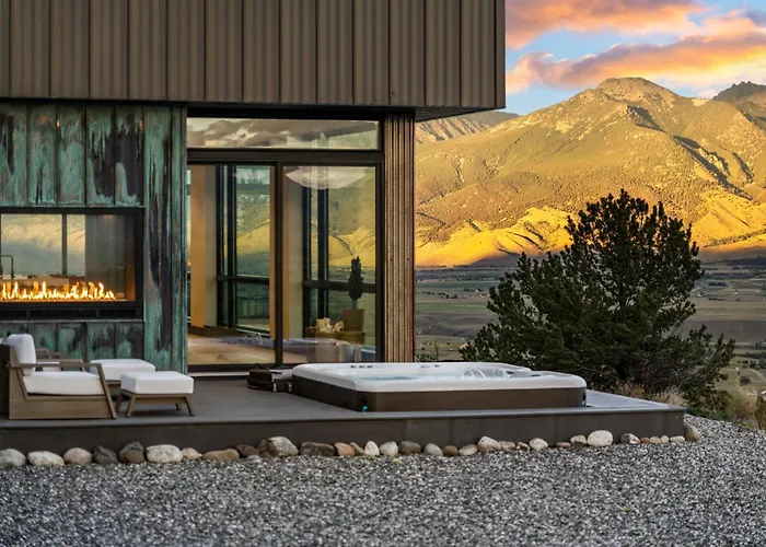 Eagles Wings, Conde Nast Luxe Yellowstone Retreat